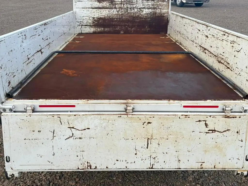 いすゞ エルフ 小型 平ボディ 床鉄板 2RG-NJR88Aの中古トラック画像8