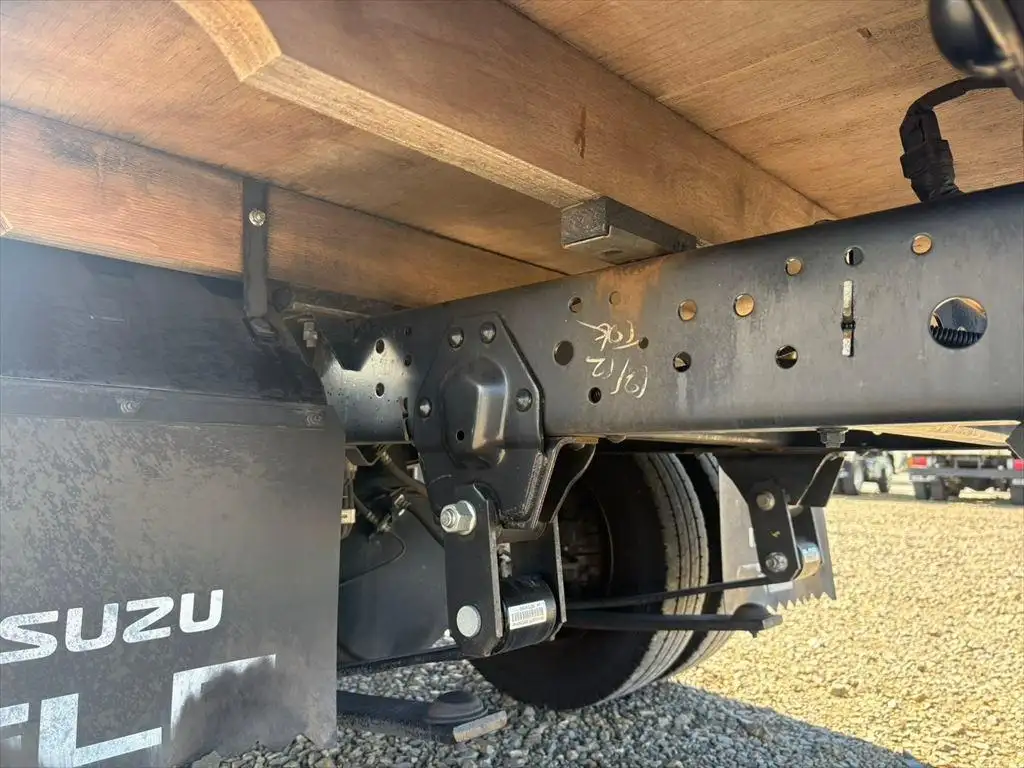 いすゞ エルフ 小型 平ボディ 床鉄板 2RG-NJR88Aの中古トラック画像16