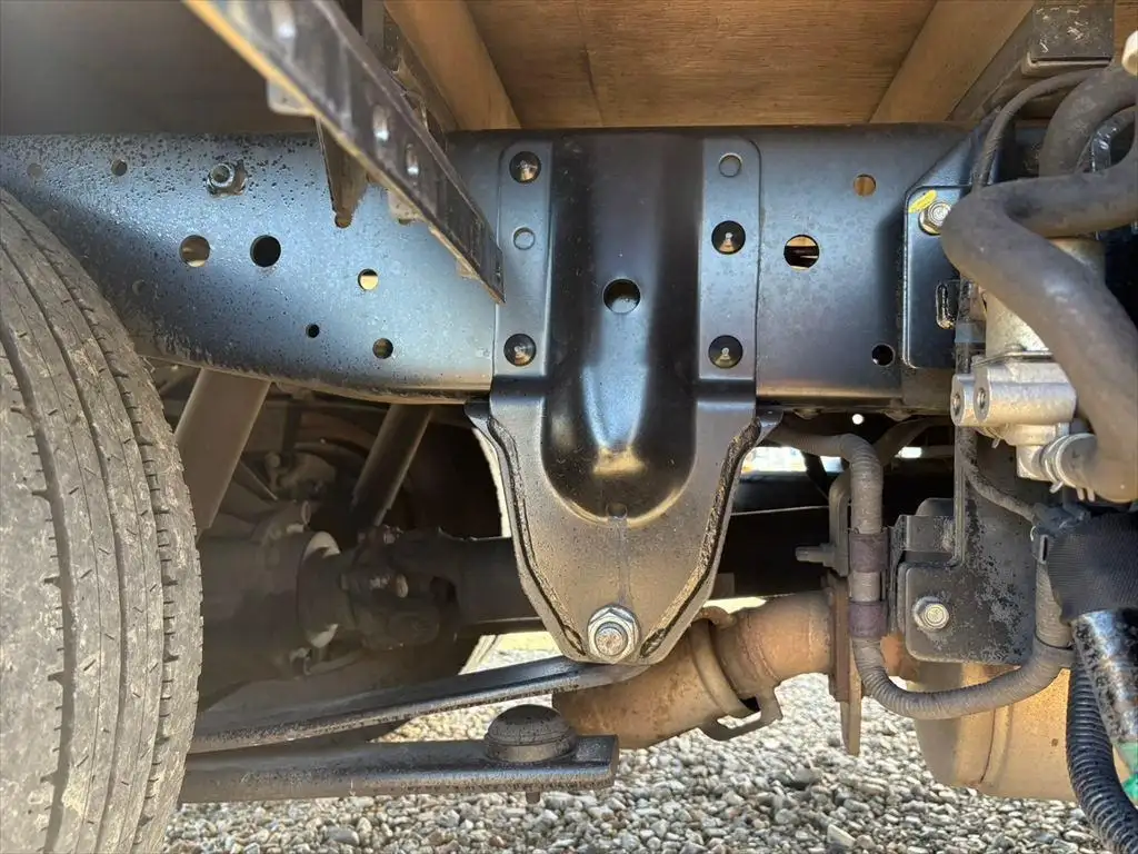 いすゞ エルフ 小型 平ボディ 床鉄板 2RG-NJR88Aの中古トラック画像18