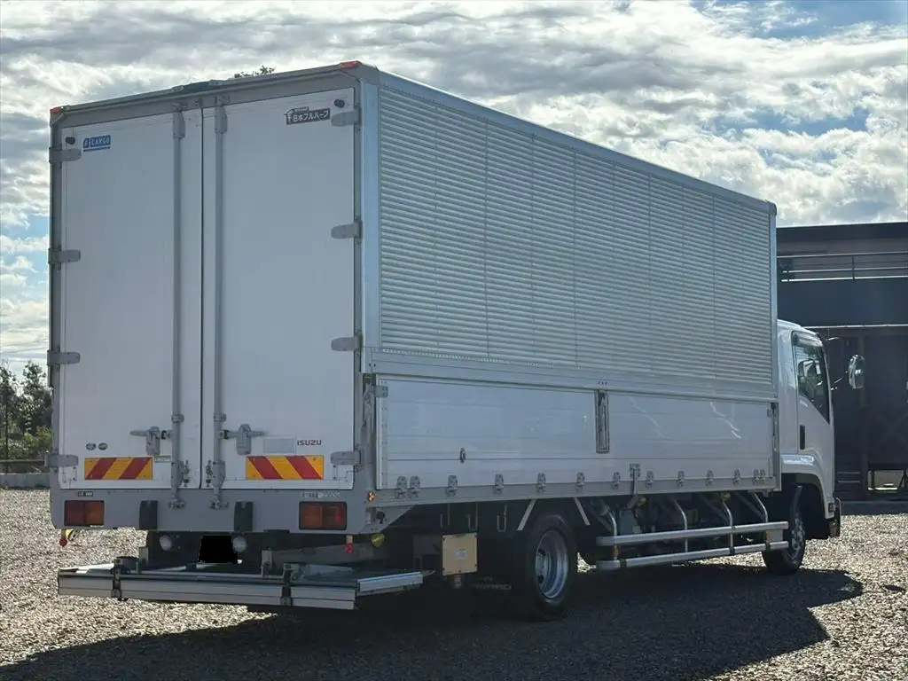 いすゞ フォワード 中型/増トン ウイング パワーゲート エアサスの中古トラック画像3