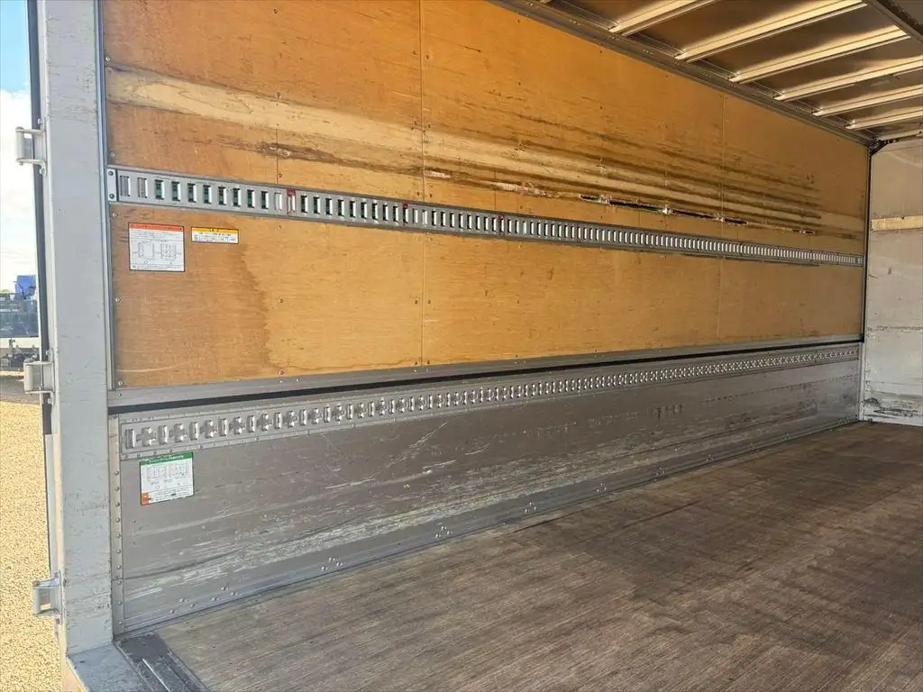 いすゞ フォワード 中型/増トン ウイング パワーゲート エアサスの中古トラック画像8