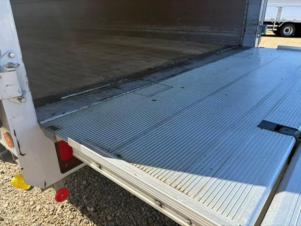 いすゞ フォワード 中型/増トン ウイング パワーゲート エアサスの中古トラック画像10