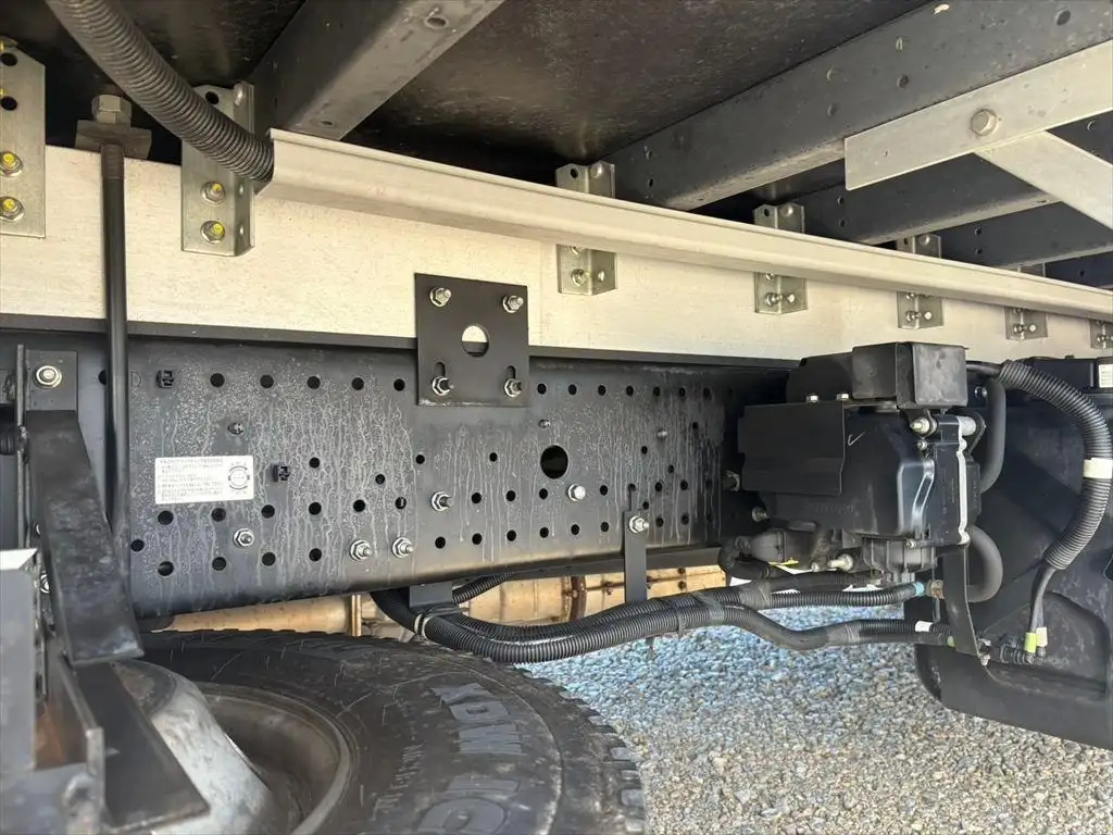 いすゞ フォワード 中型/増トン ウイング パワーゲート エアサスの中古トラック画像19