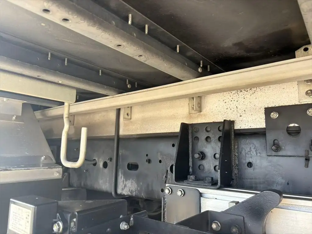 いすゞ フォワード 中型/増トン ウイング パワーゲート エアサスの中古トラック画像18