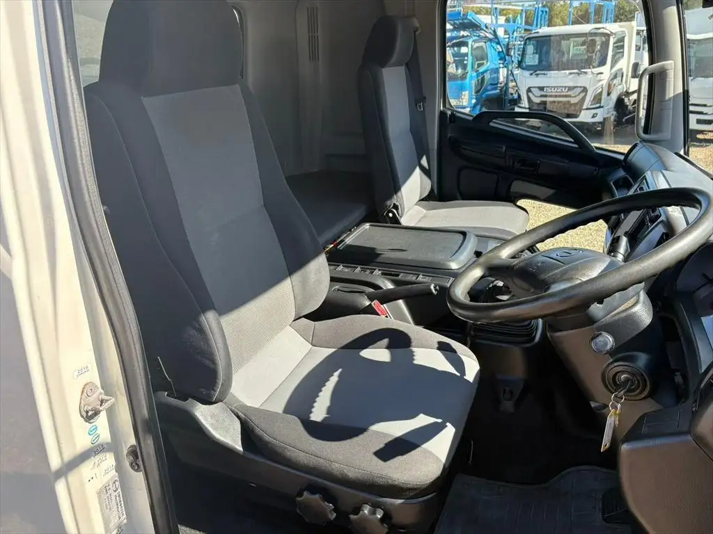 日野 レンジャー 中型/増トン ウイング ベッド TKG-FD9JLAAの中古トラック画像12