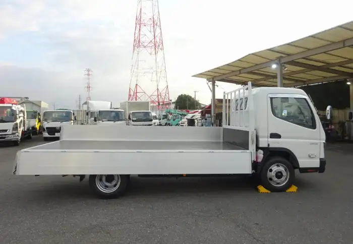 三菱 キャンター 小型 平ボディ アルミブロック 2PG-FEBS0の中古トラック画像4