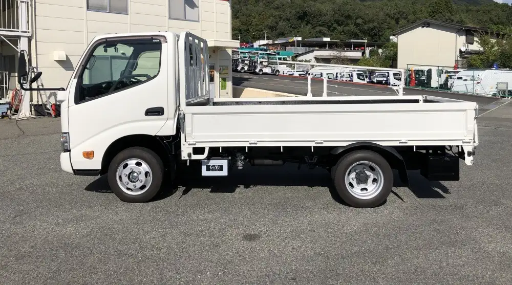 トヨタ ダイナ 小型 平ボディ 床鉄板 2DG-GDY231の中古トラック画像6