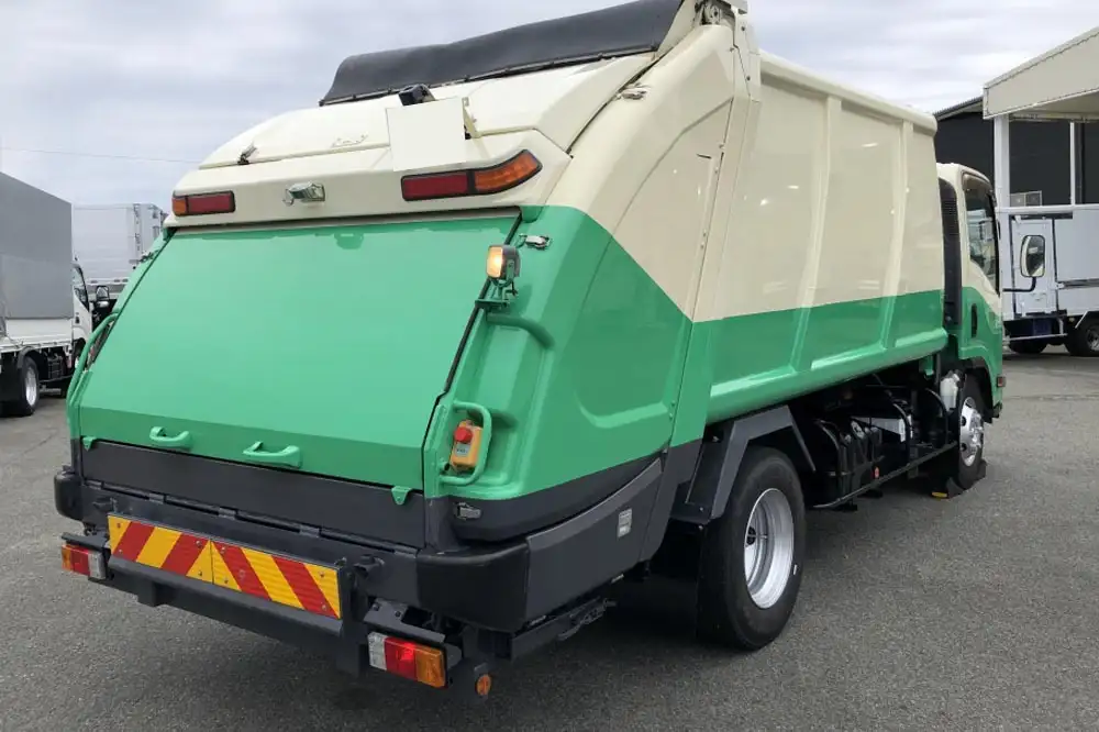 いすゞ エルフ 小型 パッカー車 プレス式 TPG-NPR85YNの中古トラック画像3