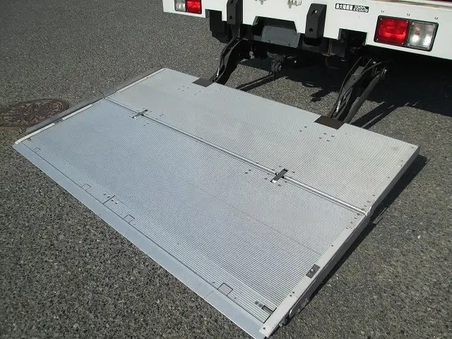 日野 レンジャー 中型/増トン ウイング パワーゲート エアサスの中古トラック画像7
