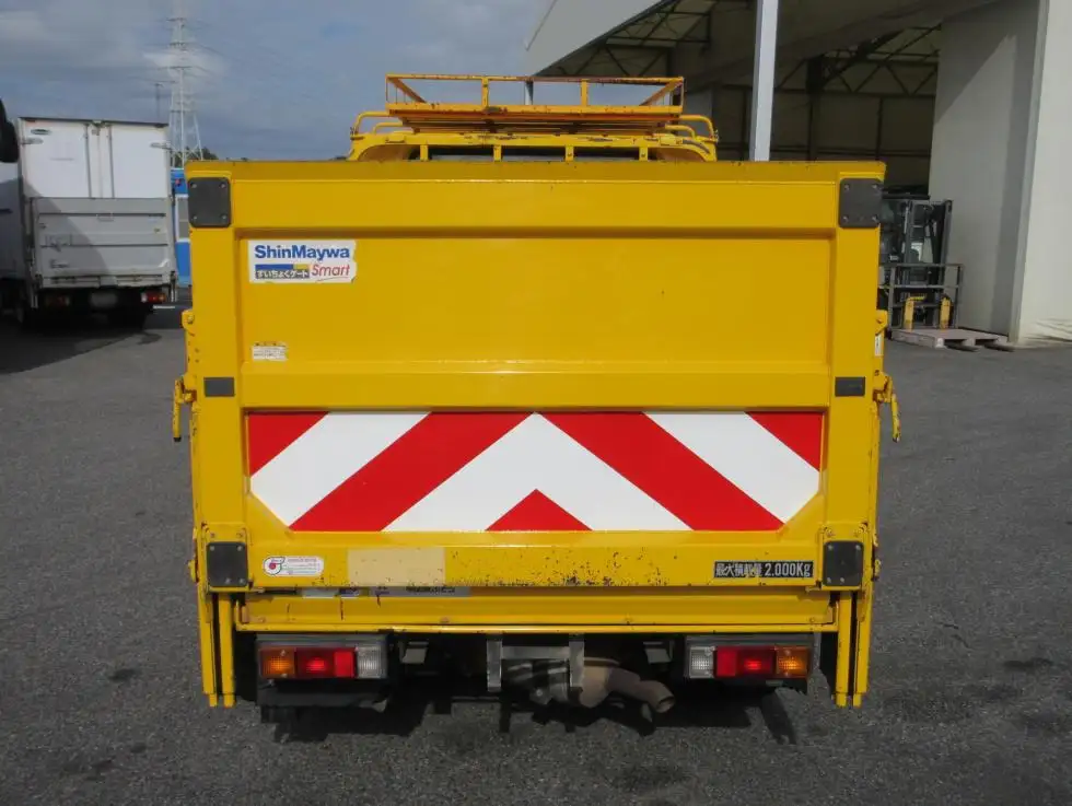 三菱 キャンター 小型 平ボディ Wキャブ パワーゲートの中古トラック画像3