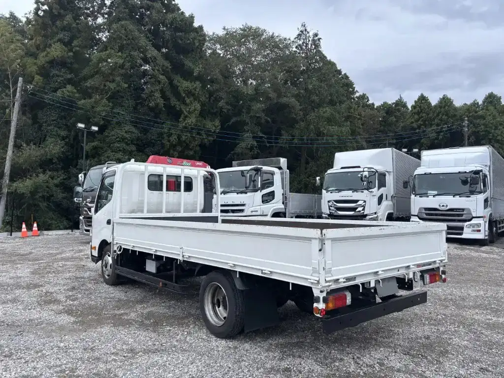 日野 デュトロ 小型 平ボディ 2RG-XZU710M R2の中古トラック画像4