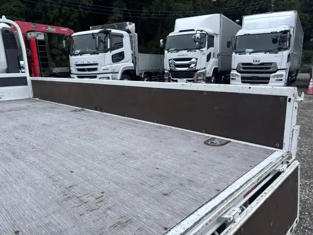 日野 デュトロ 小型 平ボディ 2RG-XZU710M R2の中古トラック画像10