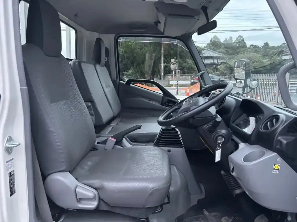 日野 デュトロ 小型 平ボディ 2RG-XZU710M R2の中古トラック画像11