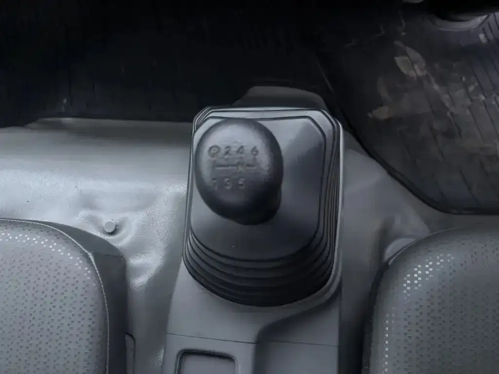 日野 デュトロ 小型 平ボディ 2RG-XZU710M R2の中古トラック画像15