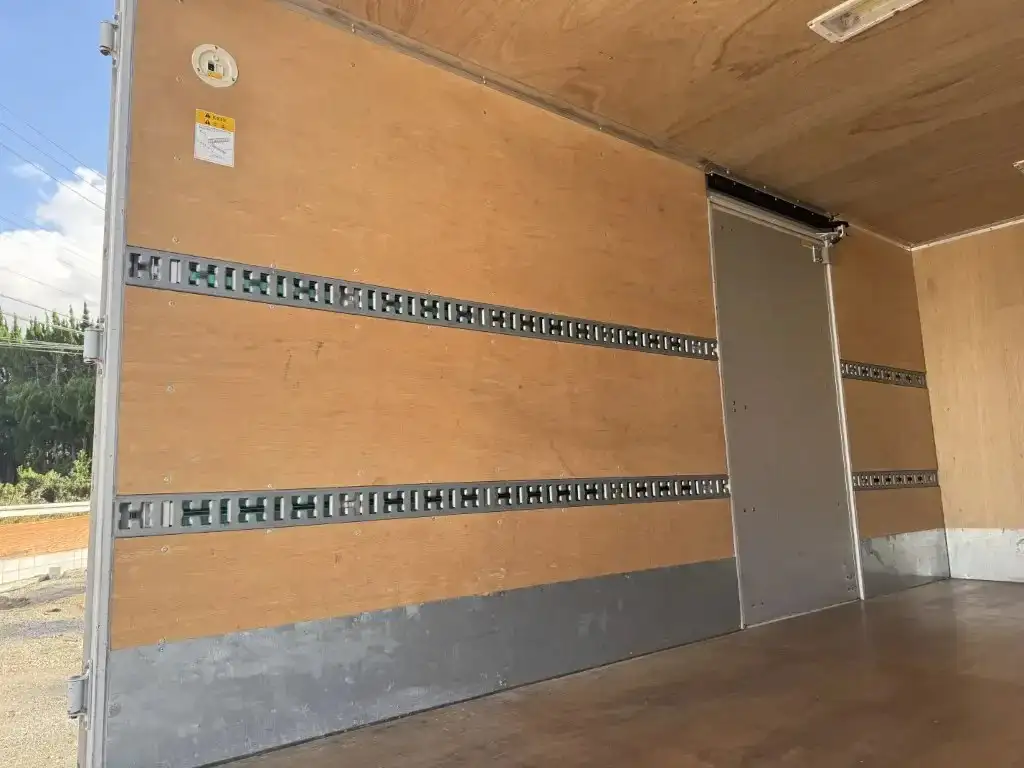 三菱 キャンター 小型 アルミバン サイドドア TPG-FEB50の中古トラック画像8