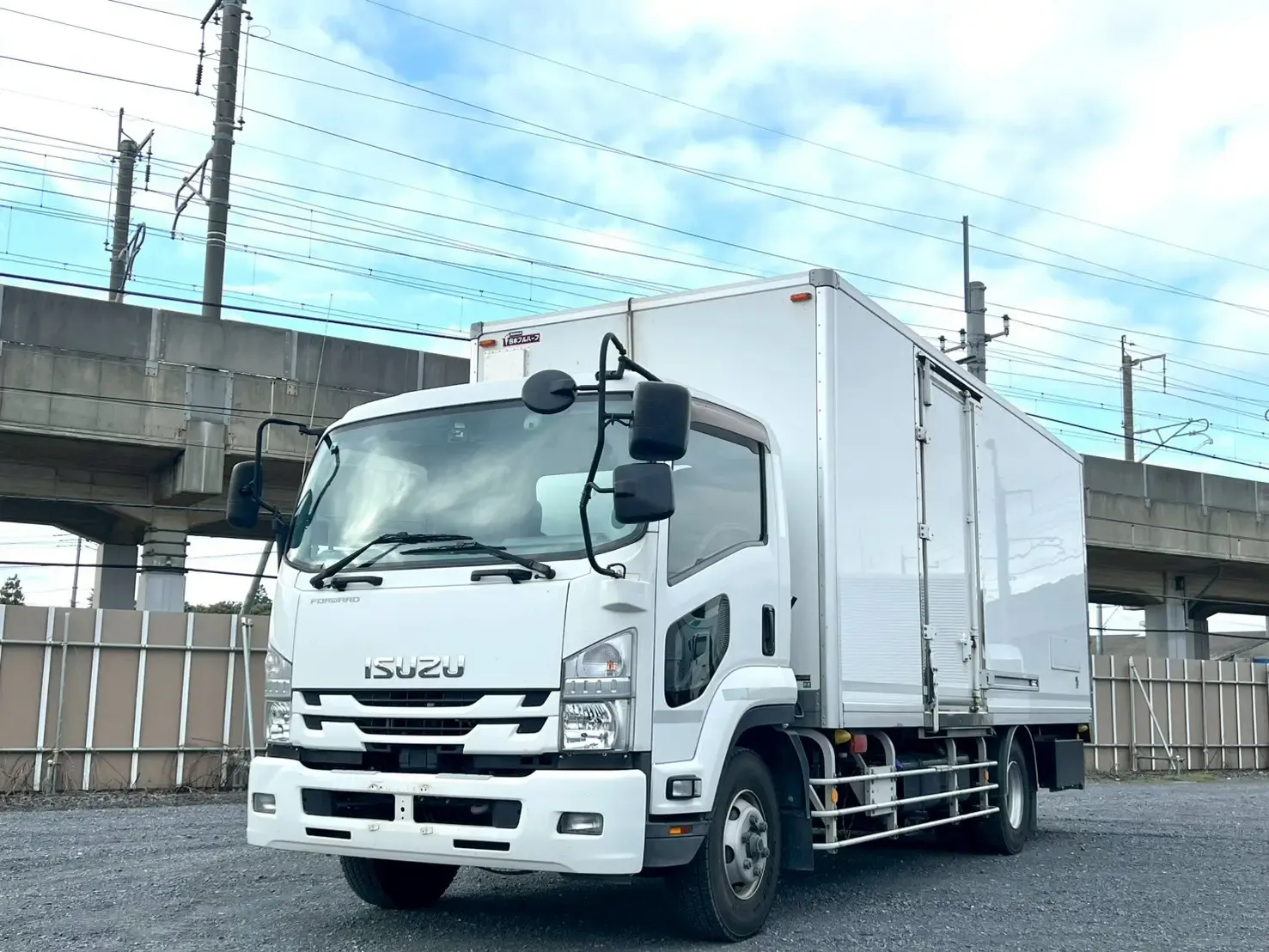 いすゞ フォワード 中型/増トン 冷凍冷蔵 保冷 エアサス の中古トラック【車両No.199810】