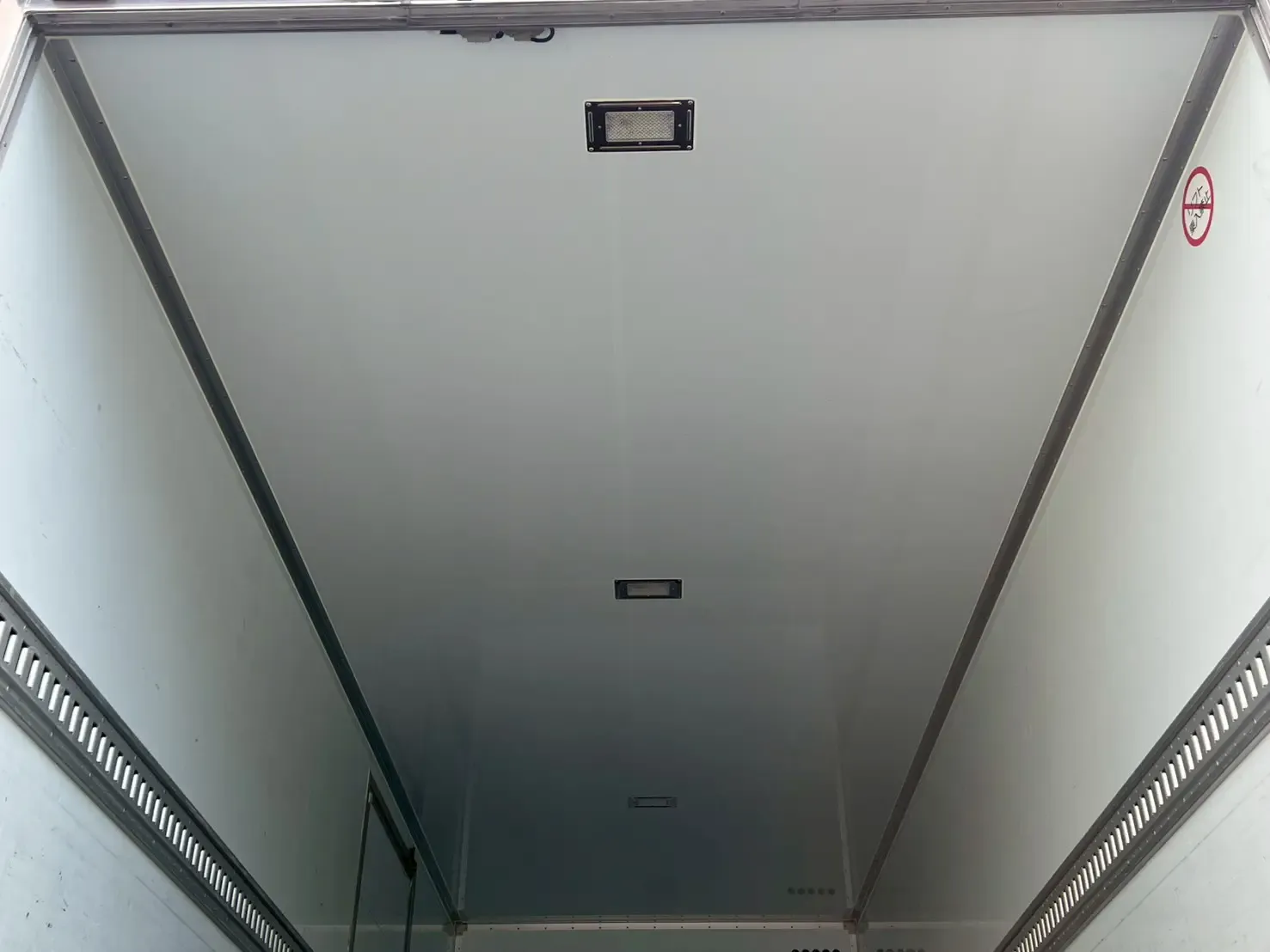 いすゞ フォワード 中型/増トン 冷凍冷蔵 保冷 エアサスの中古トラック画像10