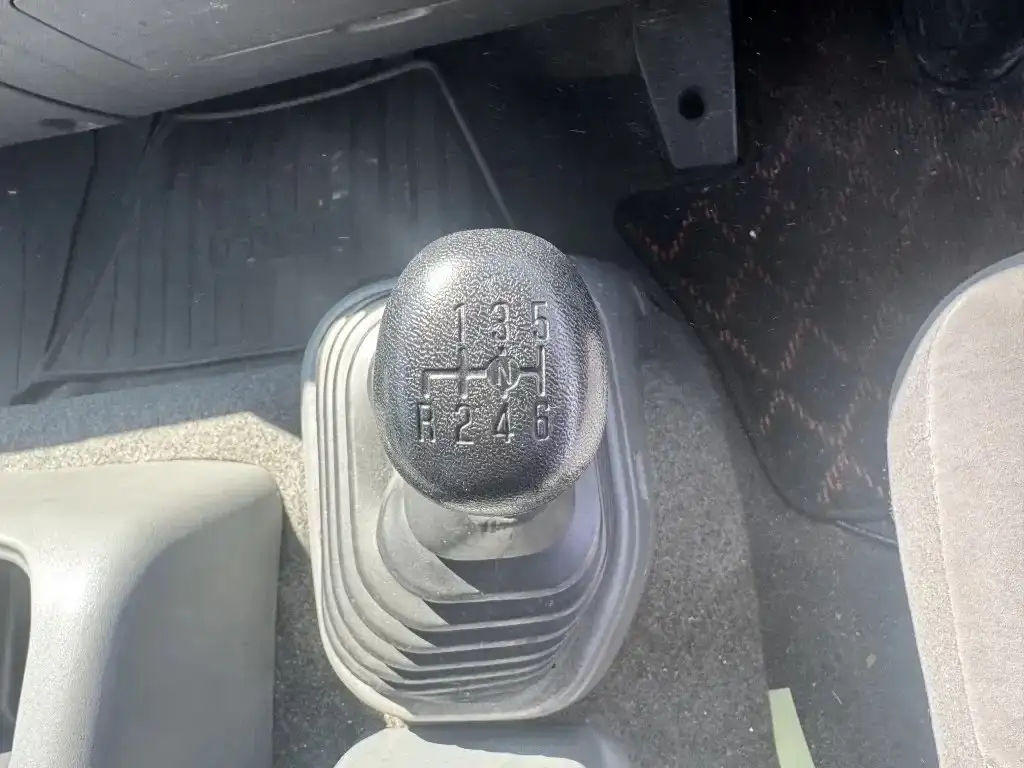 いすゞ フォワード 中型/増トン ウイング エアサス ベッドの中古トラック画像15