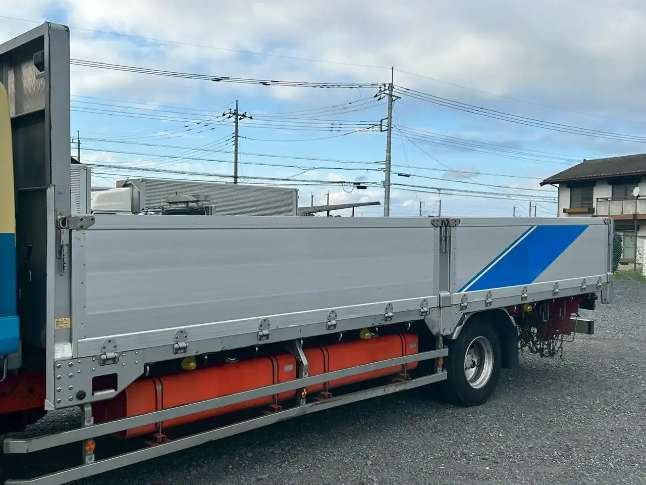 いすゞ フォワード 中型/増トン 平ボディ アルミブロック エアサスの中古トラック画像5