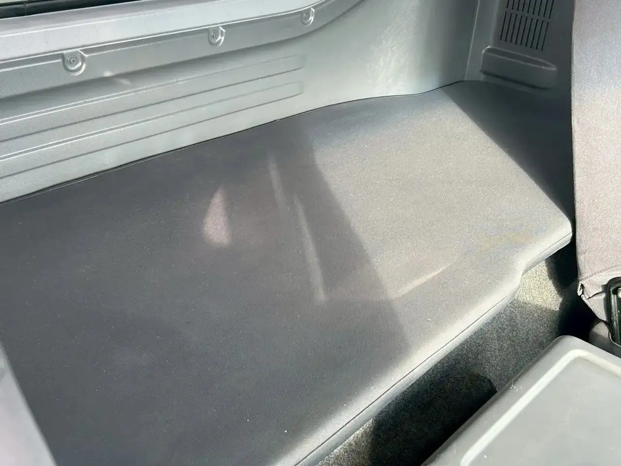 いすゞ フォワード 中型/増トン 平ボディ アルミブロック エアサスの中古トラック画像13