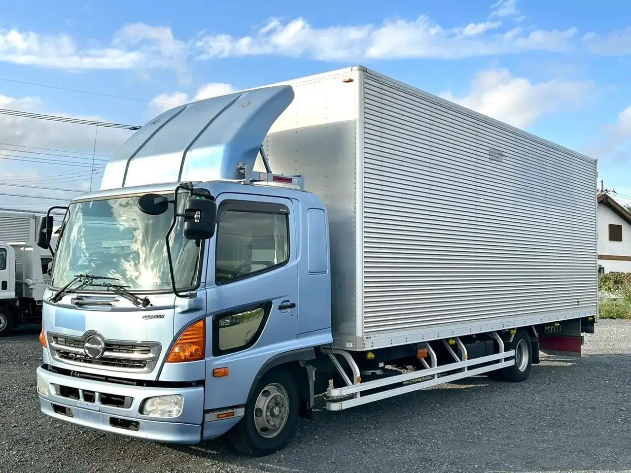 日野 レンジャー 中型/増トン アルミバン エアサス ベッド の中古トラック【車両No.199808】