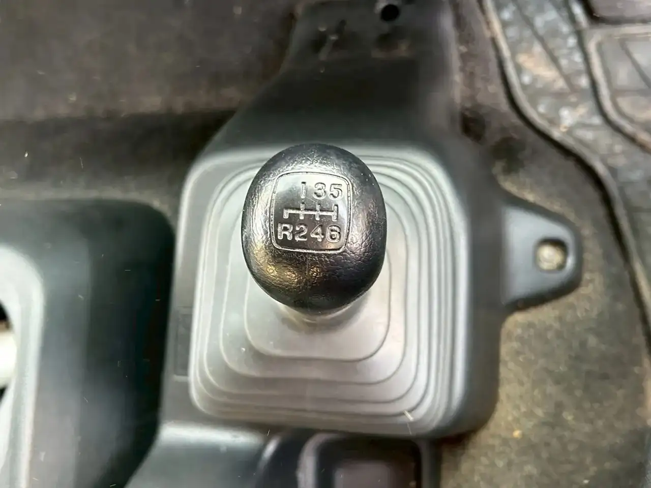 日野 レンジャー 中型/増トン アルミバン エアサス ベッドの中古トラック画像15