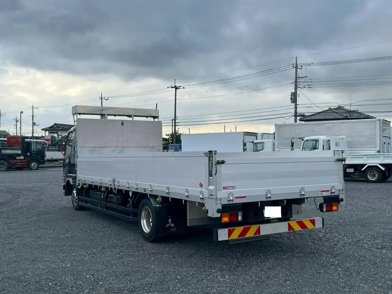 三菱 ファイター 中型/増トン 平ボディ アルミブロック エアサスの中古トラック画像4