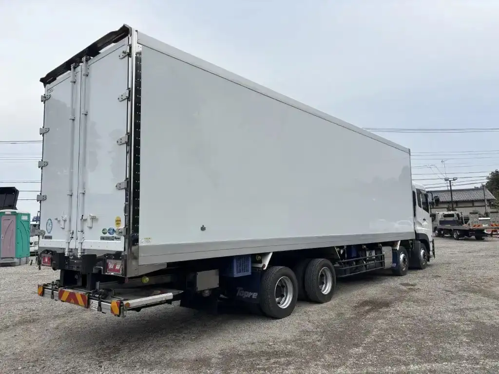 日産UD クオン 大型 冷凍冷蔵 低温 パワーゲートの中古トラック画像3