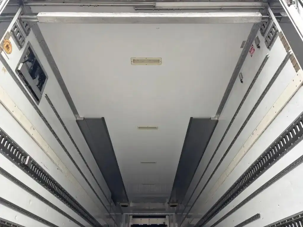 日産UD クオン 大型 冷凍冷蔵 低温 パワーゲートの中古トラック画像10