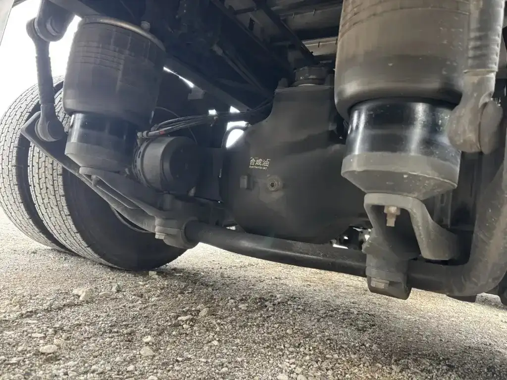 日産UD クオン 大型 冷凍冷蔵 低温 パワーゲートの中古トラック画像16