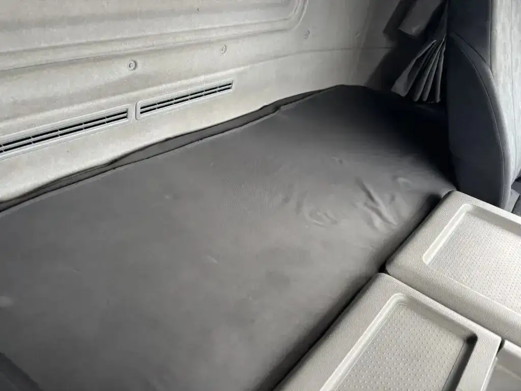 日産UD クオン 大型 冷凍冷蔵 低温 パワーゲートの中古トラック画像13