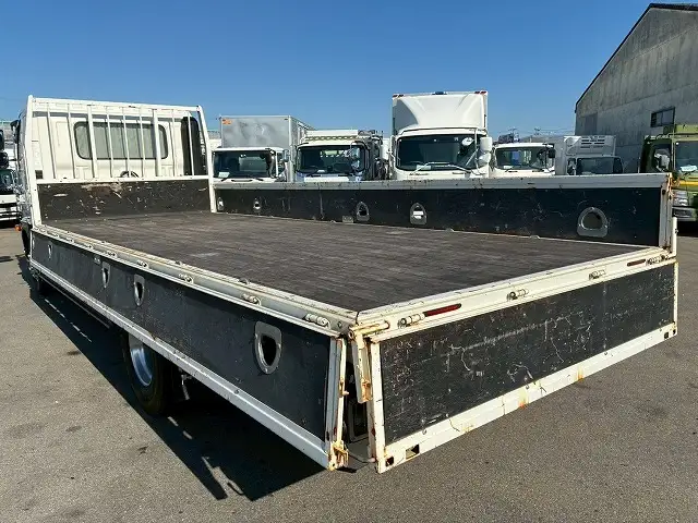 日野 レンジャー 中型/増トン 平ボディ エアサス ベッドの中古トラック画像6