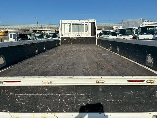 日野 レンジャー 中型/増トン 平ボディ エアサス ベッドの中古トラック画像7