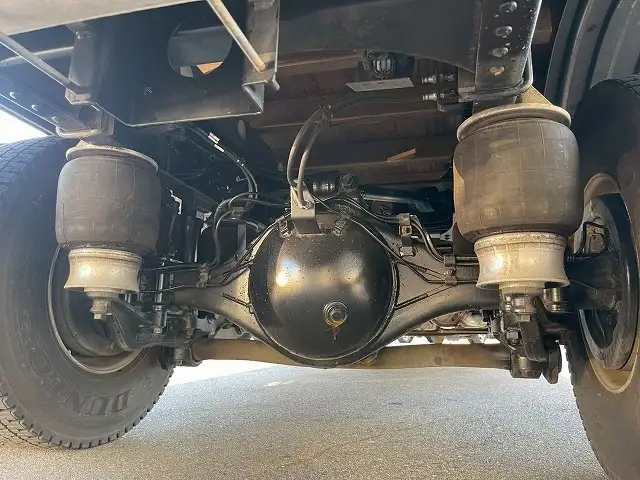 日野 レンジャー 中型/増トン 平ボディ エアサス ベッドの中古トラック画像像17