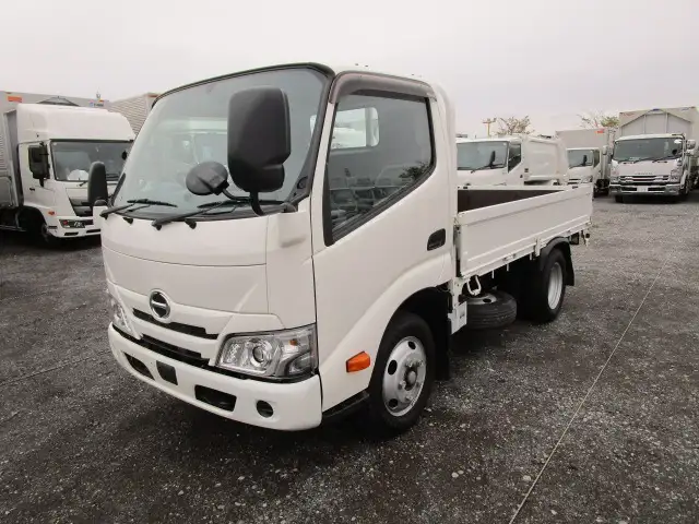 日野 デュトロ 小型 平ボディ 2RG-XZU605M R2 の中古トラック【車両No.200032】