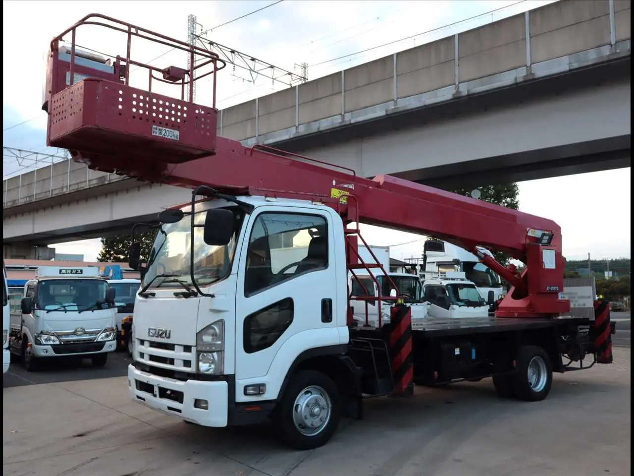 いすゞ フォワード 中型/増トン 高所・建柱車 高所作業車 TKG-FRR90S1 の中古トラック【車両No.199927】