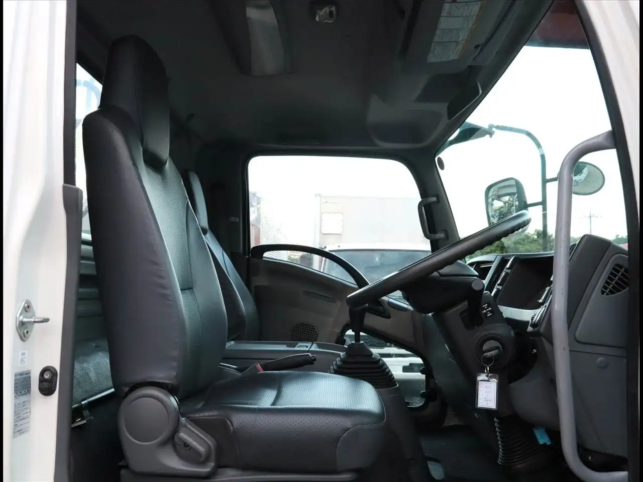 いすゞ フォワード 中型/増トン 高所・建柱車 高所作業車 TKG-FRR90S1の中古トラック画像11