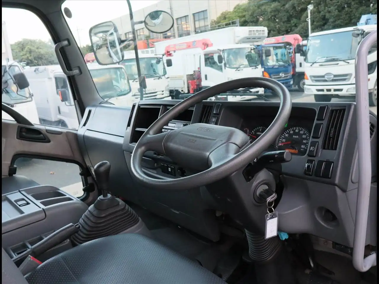 いすゞ フォワード 中型/増トン 高所・建柱車 高所作業車 TKG-FRR90S1の中古トラック画像13