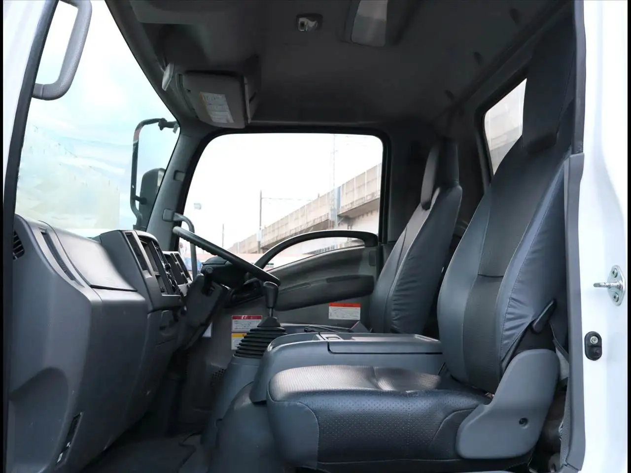 いすゞ フォワード 中型/増トン 高所・建柱車 高所作業車 TKG-FRR90S1の中古トラック画像12