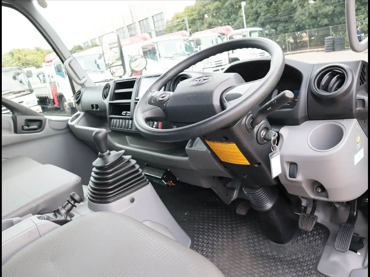 トヨタ ダイナ 小型 クレーン付 床鉄板 4段の中古トラック画像13