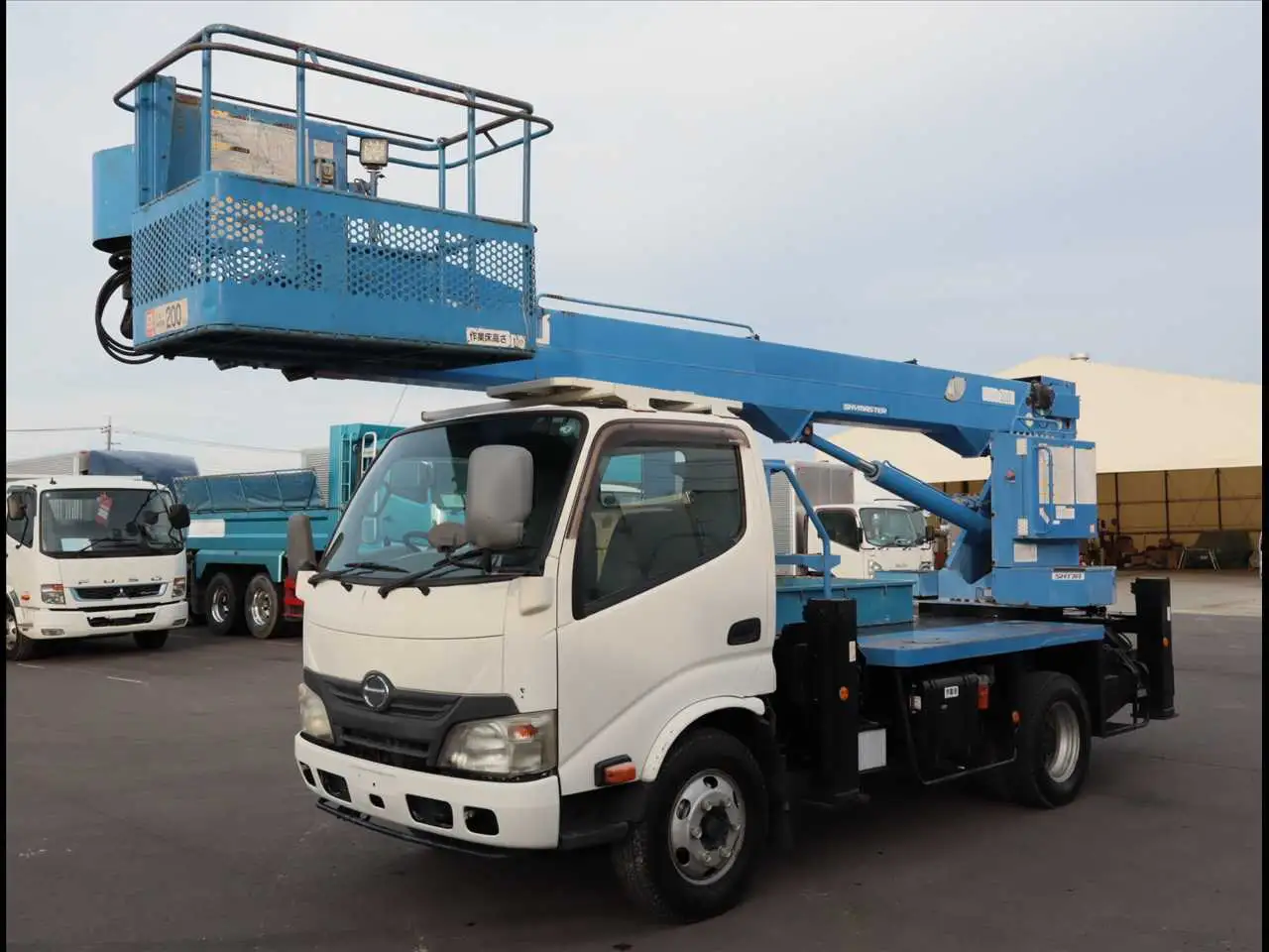 日野 デュトロ 小型 高所・建柱車 高所作業車 SKG-XZU640F の中古トラック【車両No.199931】