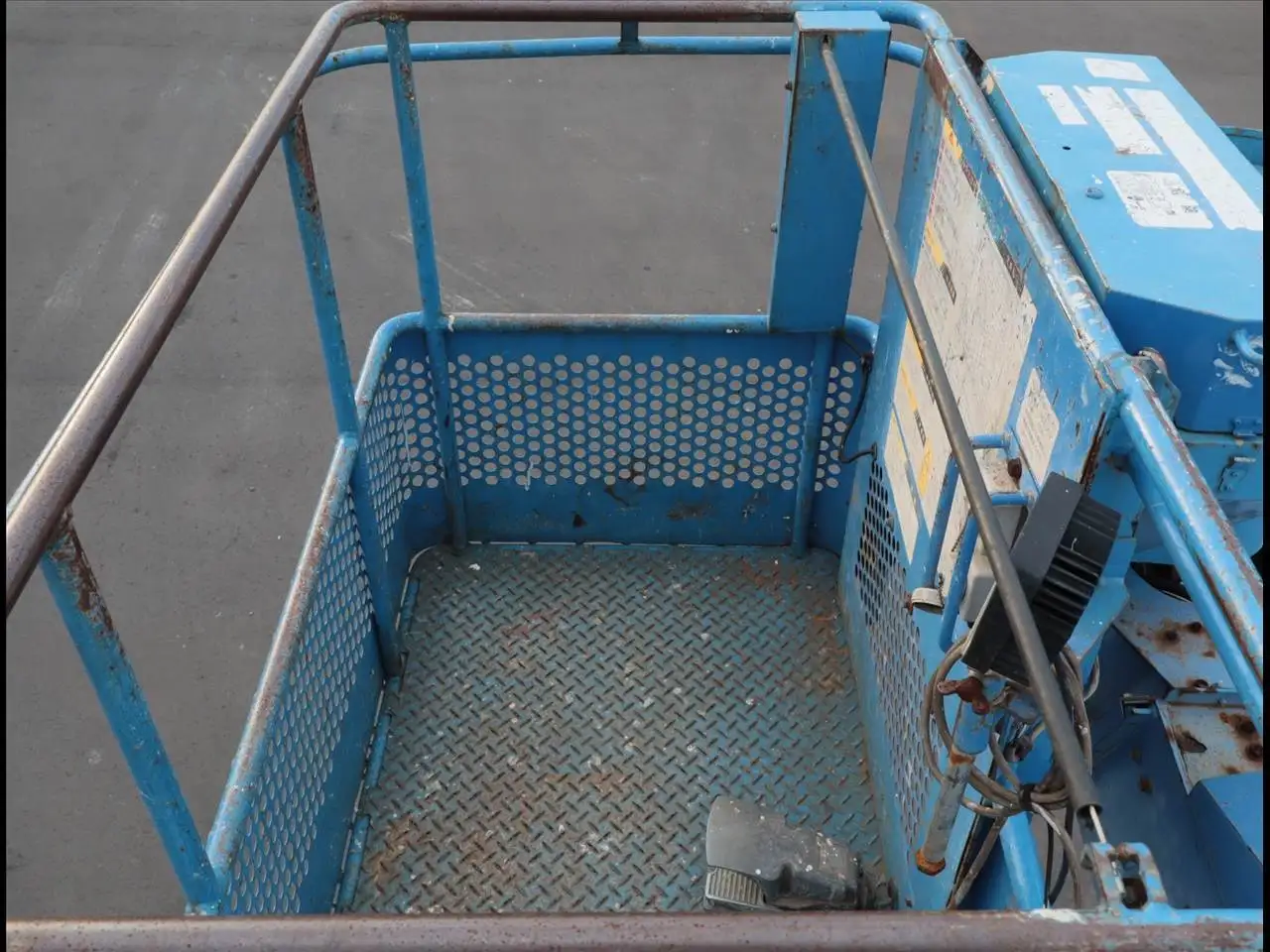 日野 デュトロ 小型 高所・建柱車 高所作業車 SKG-XZU640Fの中古トラック画像7