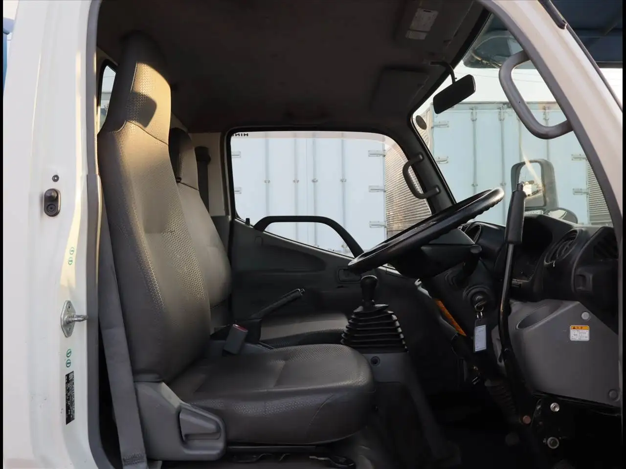 日野 デュトロ 小型 高所・建柱車 高所作業車 SKG-XZU640Fの中古トラック画像11