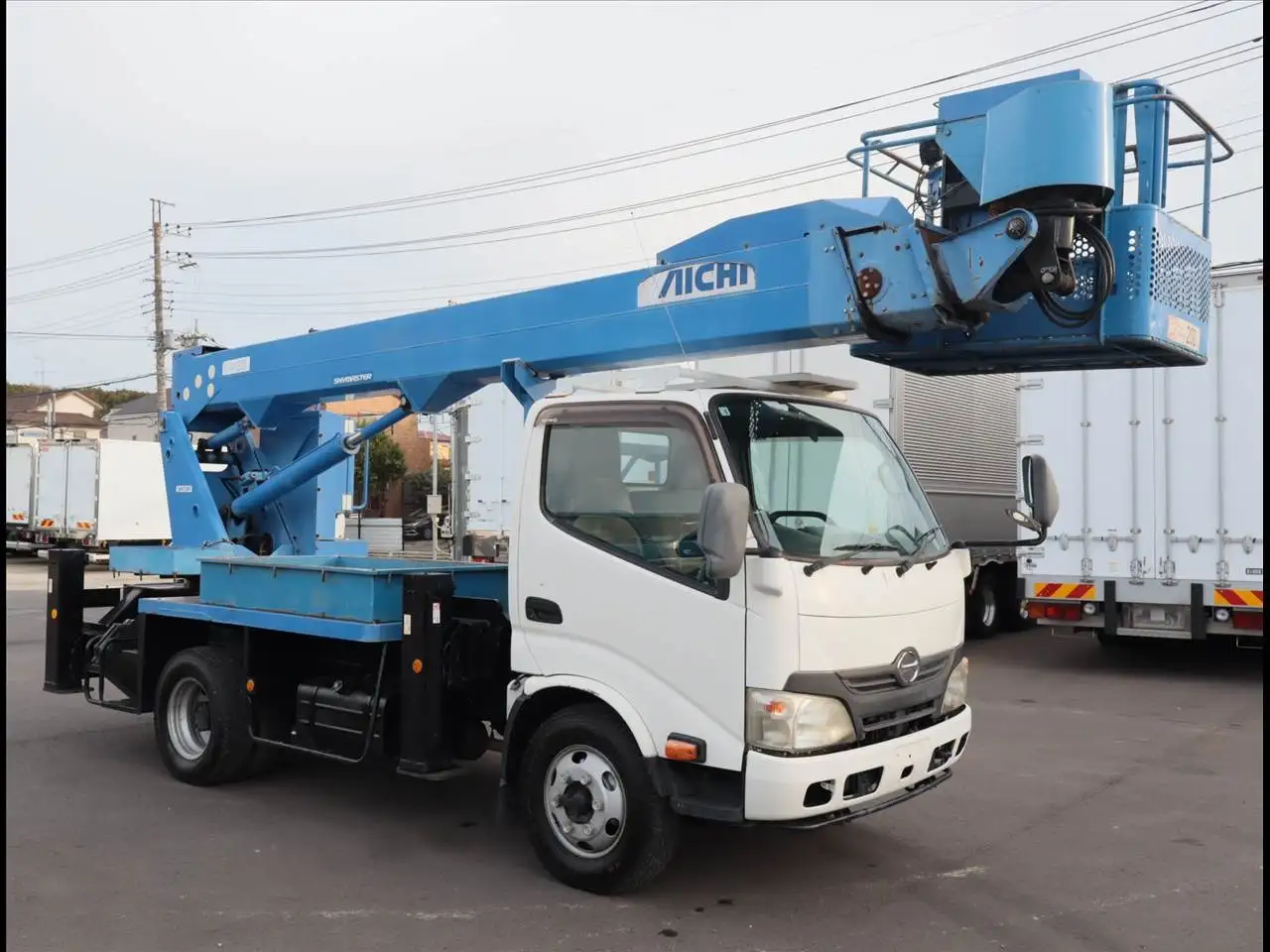 日野 デュトロ 小型 高所・建柱車 高所作業車 SKG-XZU640Fの中古トラック画像2