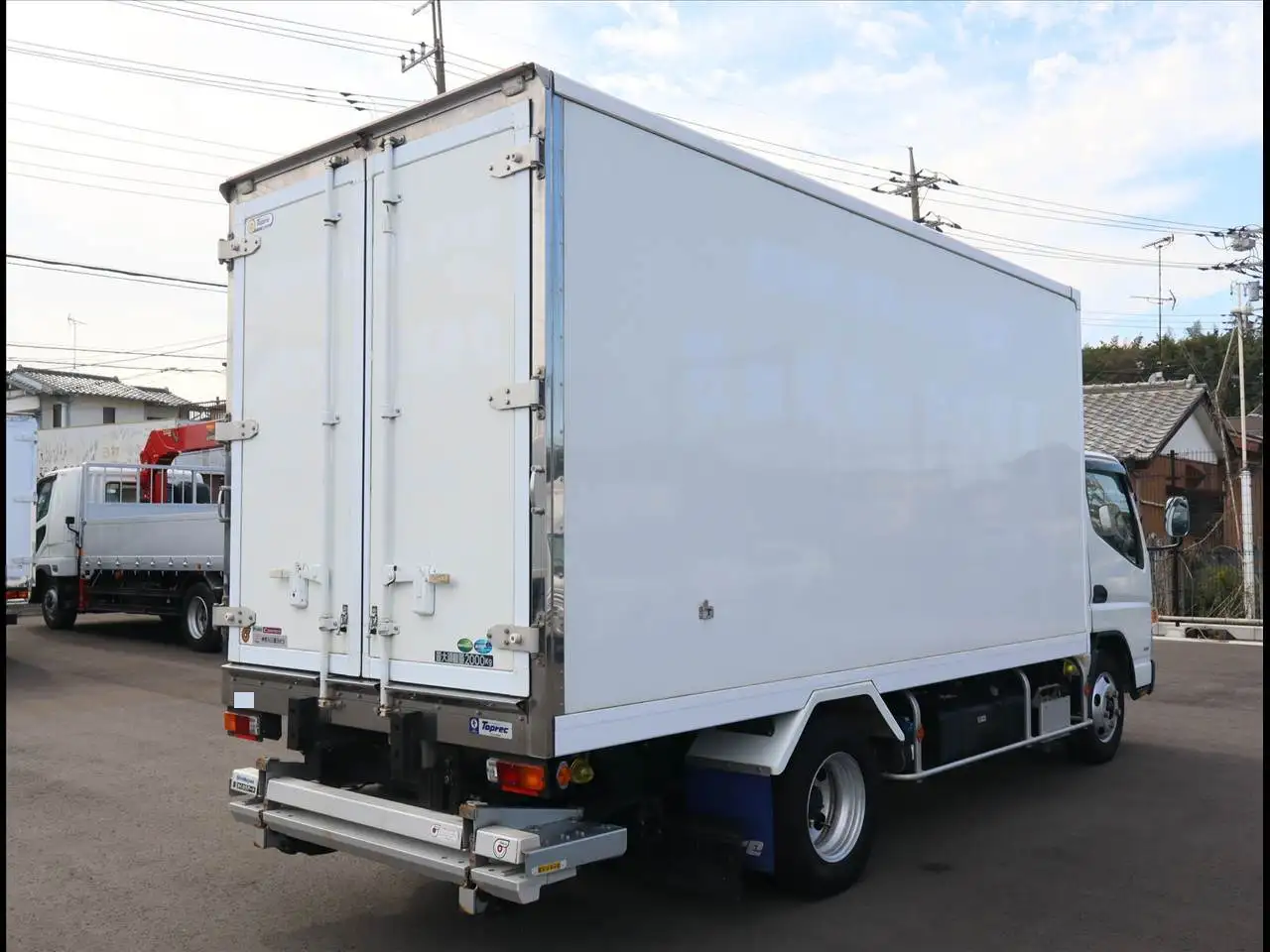 三菱 キャンター 小型 冷凍冷蔵 低温 パワーゲートの中古トラック画像3