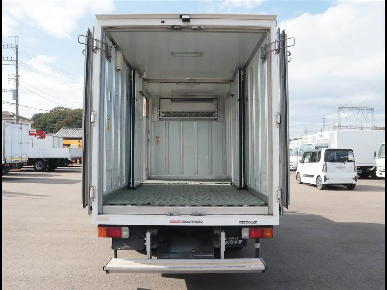 日野 デュトロ 小型 冷凍冷蔵 低温 床ステンの中古トラック画像5