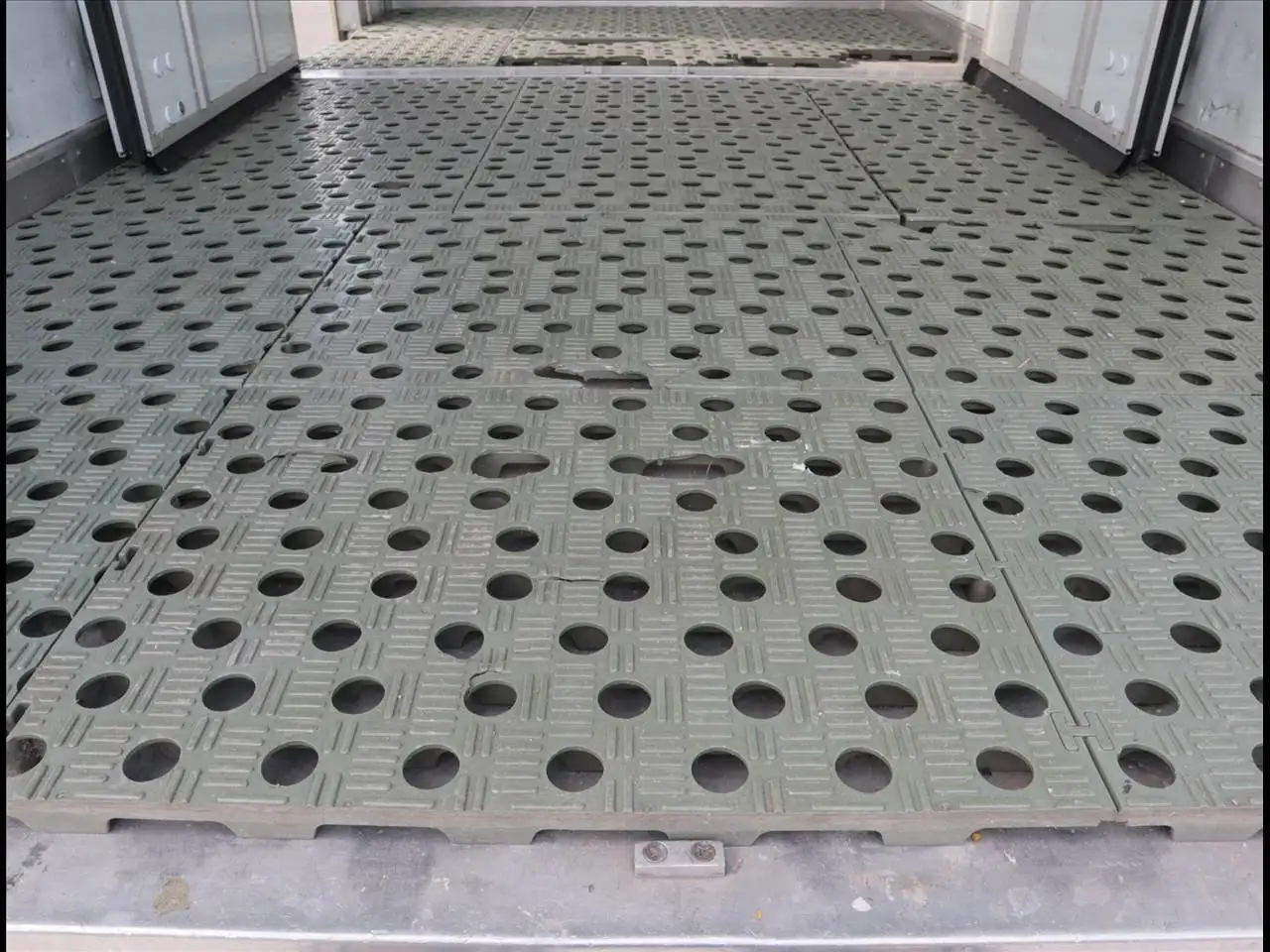 日野 デュトロ 小型 冷凍冷蔵 低温 床ステンの中古トラック画像6