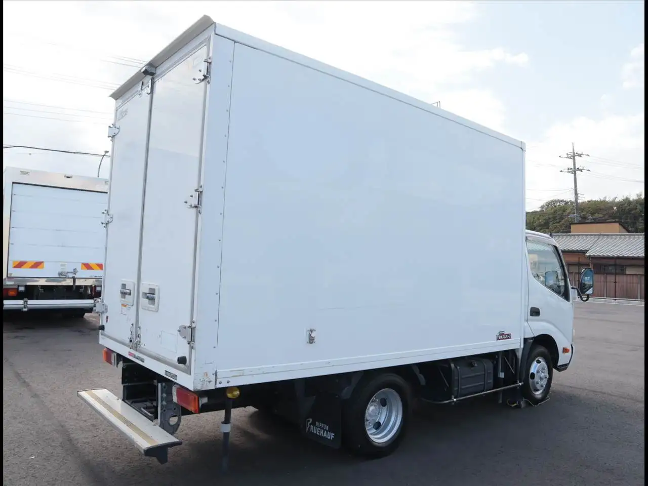 日野 デュトロ 小型 冷凍冷蔵 低温 床ステンの中古トラック画像3
