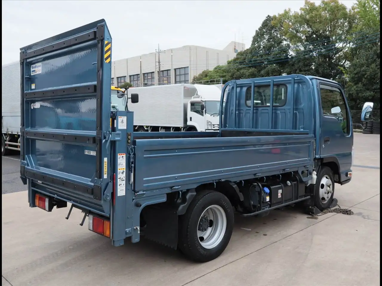 マツダ タイタン 小型 平ボディ パワーゲート 床鉄板の中古トラック画像3