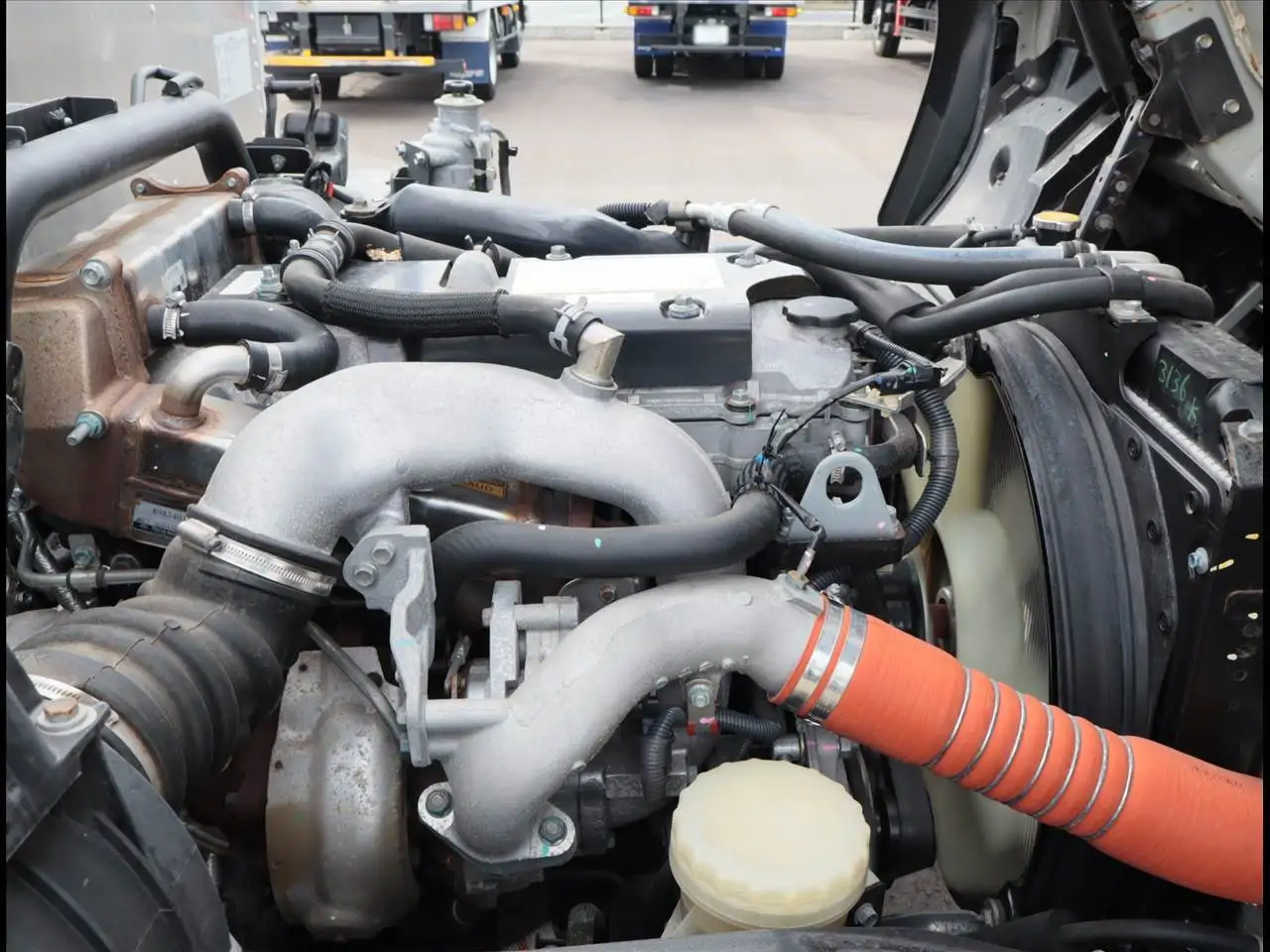 いすゞ フォワード 中型/増トン アルミバン 2RG-FRR90S2 R2の中古トラック画像19